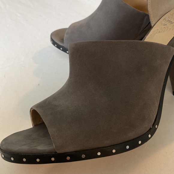 Vince Camuto Suede open toe heels - Picture 3 of 5